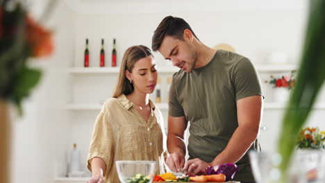 Verduras,-Cocina-Y-Pareja-En-La-Cocina.