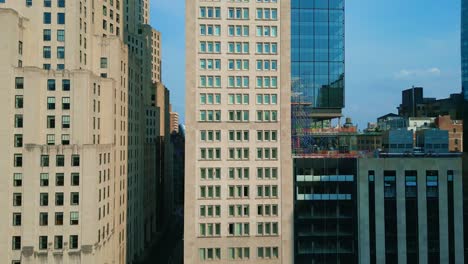 tower serves as headquarters for metropolitan life insurance company