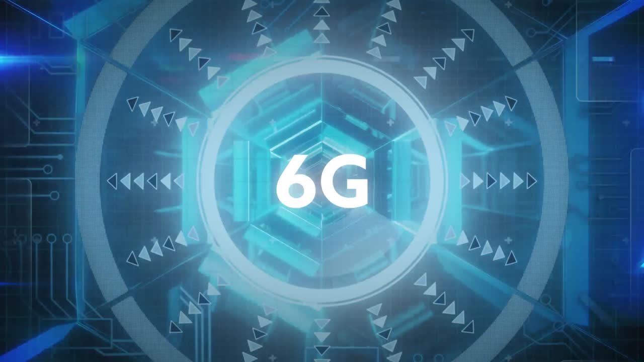 animación de texto de 6 g sobre escaneo de alcance y placa de circuito de computadora
