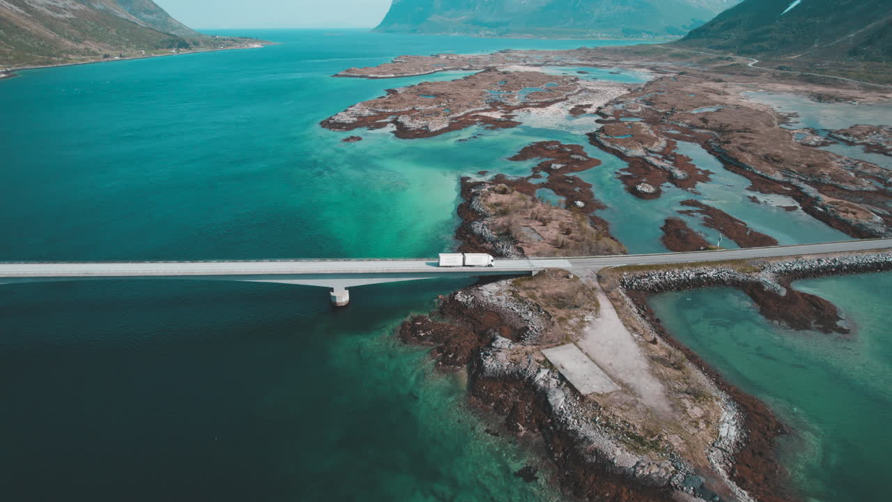 luz y gimsoystraumen: puente cinematográfico y paisaje en lofoten