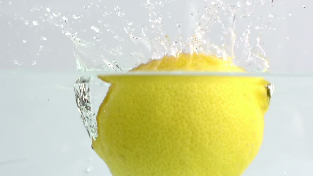 замедленная съемка лимон 02