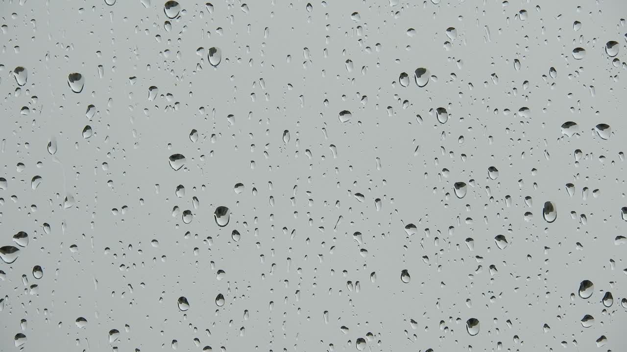 gota de lluvia en la ventana