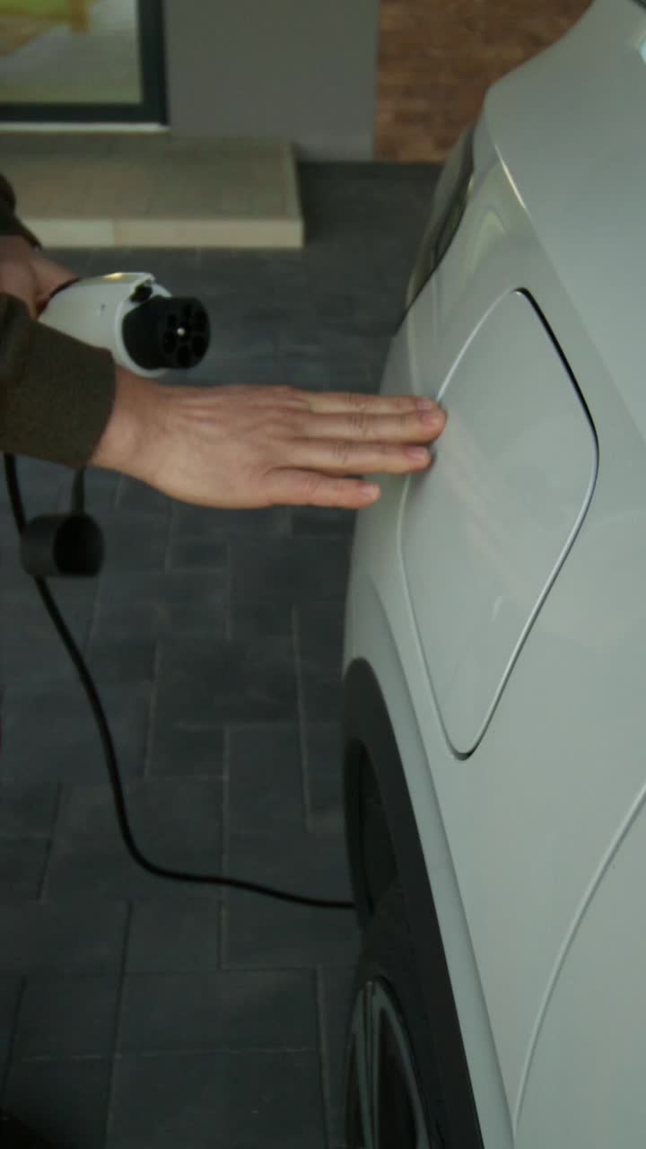 집에서 전기 자동차 충전