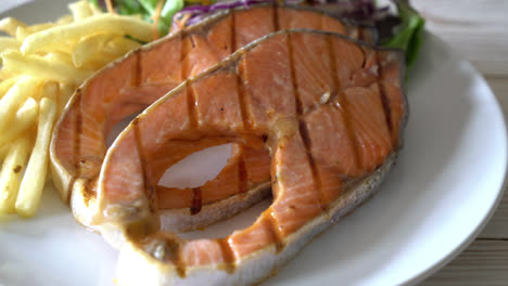 grilled salmon steak fillet with vegetable