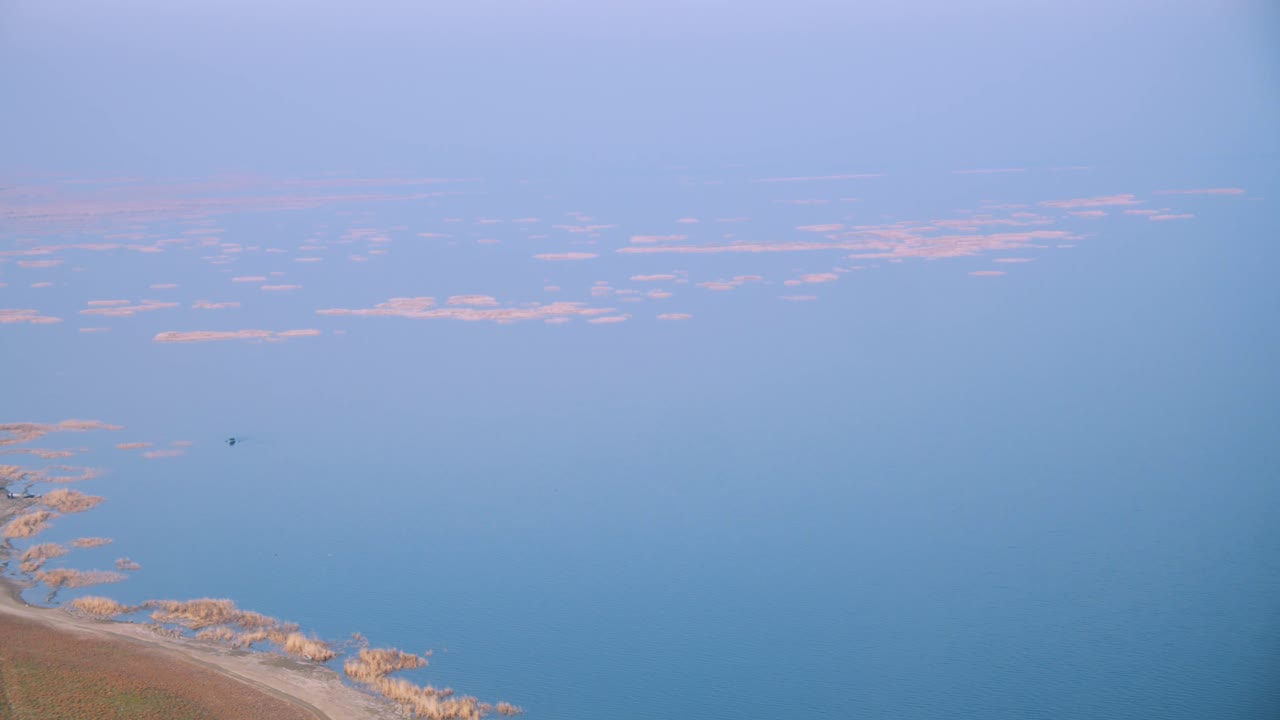 Lake Tuzkan Aydarkul Arnasay Uzbekistan view from the shore 4 of 6