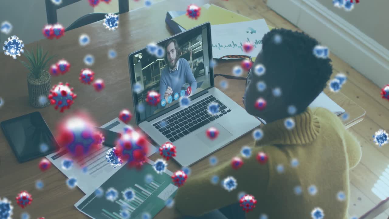 노트북 비디오 통화에서 사업가 여성에 대한 코로나 19 세포의 애니메이션