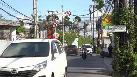 street view of densely populated urban area