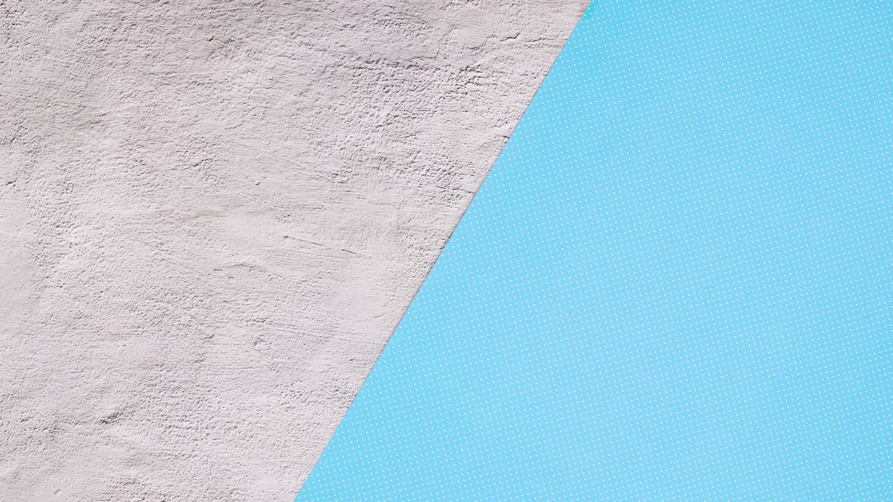 taza azul de té, limones, miel y azúcar aparecen en el tema gris azul. detenga el movimiento