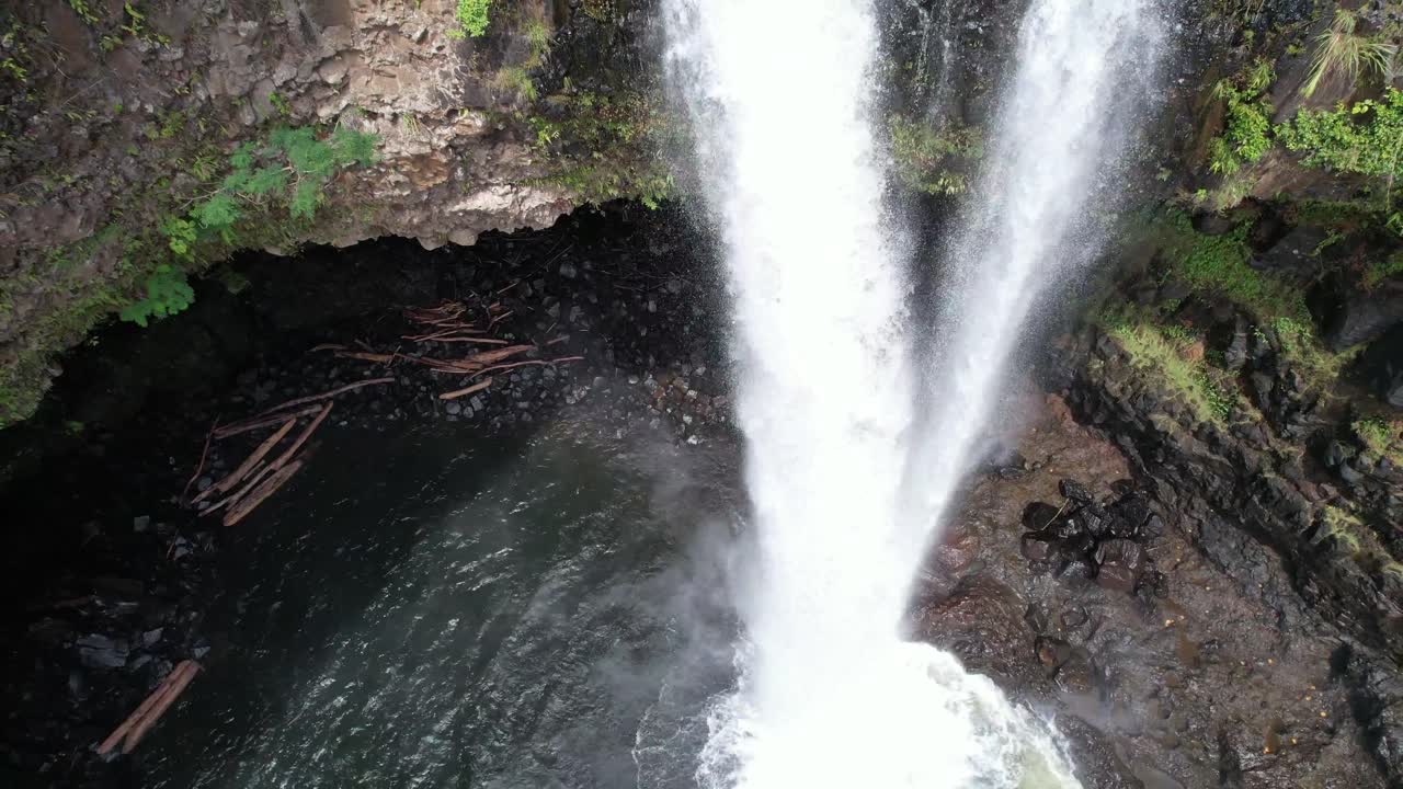 Waterfall Pool Heavy Twin Falls