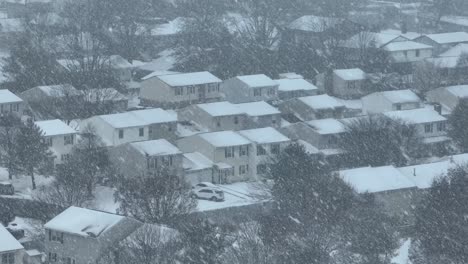 Heavy-snowstorm-in-american-housing-area-in-winter