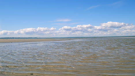 281 close up of blue waters near the beach