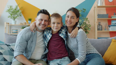 retrato de familia feliz