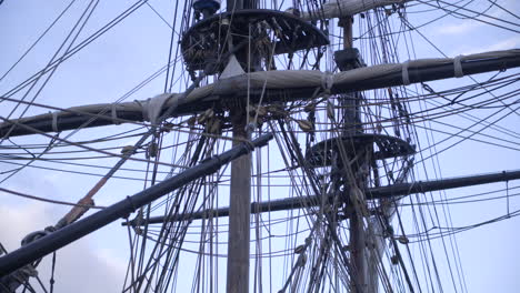 1700s sailing ship on a cloudy day