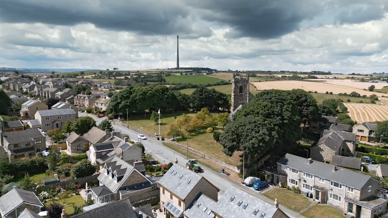 전통적인 농촌 영어 마을 장면