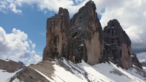 vista aérea de las montañas dolomitas, los alpes, italia