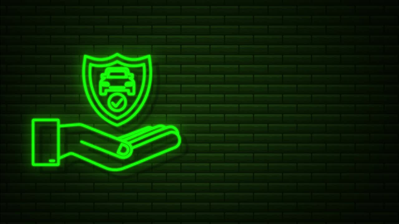 documento del contrato de seguro de automóvil sobre las manos. icono de escudo de neón. protección. gráfico de movimiento
