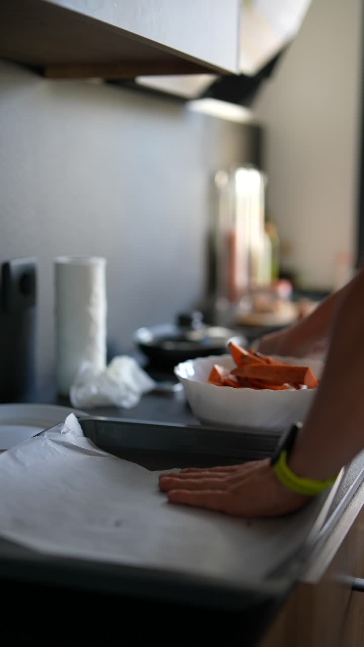 preparación de patatas dulces para hornear