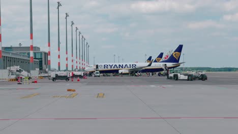 ryanair airplanes at the airport gate