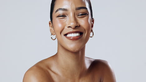 beautiful woman smiling