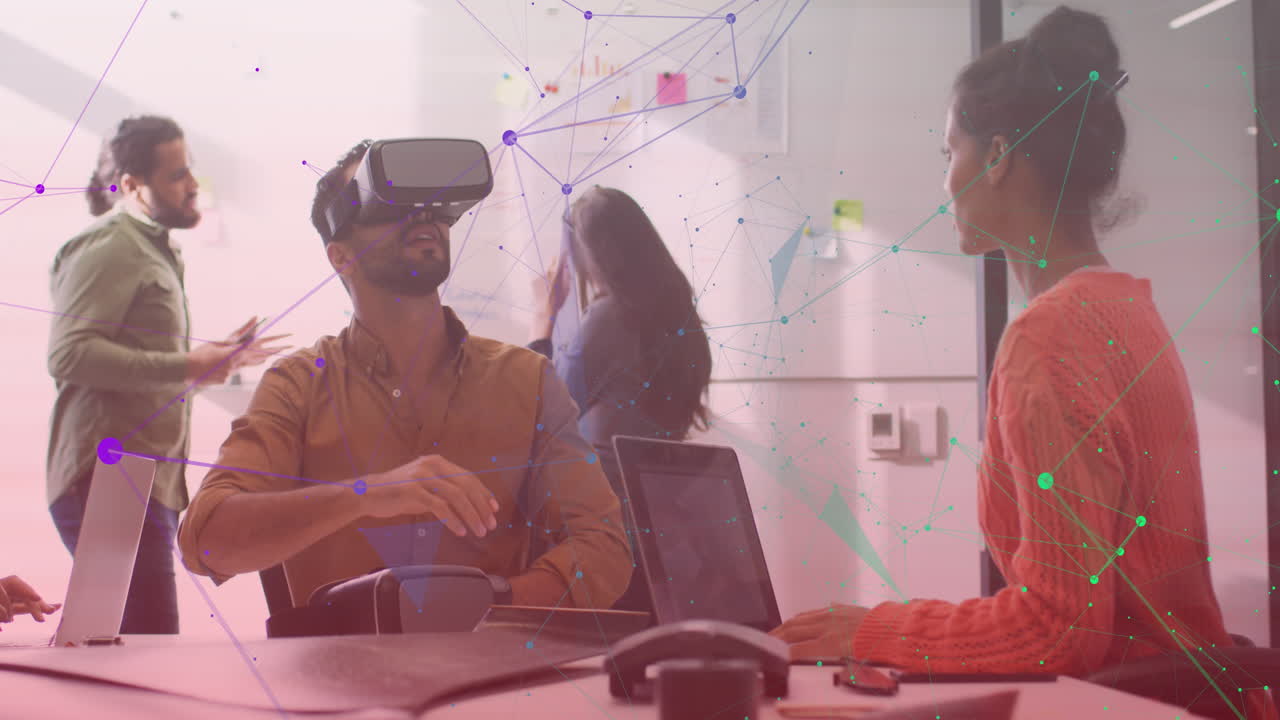 vr 헤드 ⁇ 을 사용하는 다양한 비즈니스 사람들에 대한 모양의 애니메이션