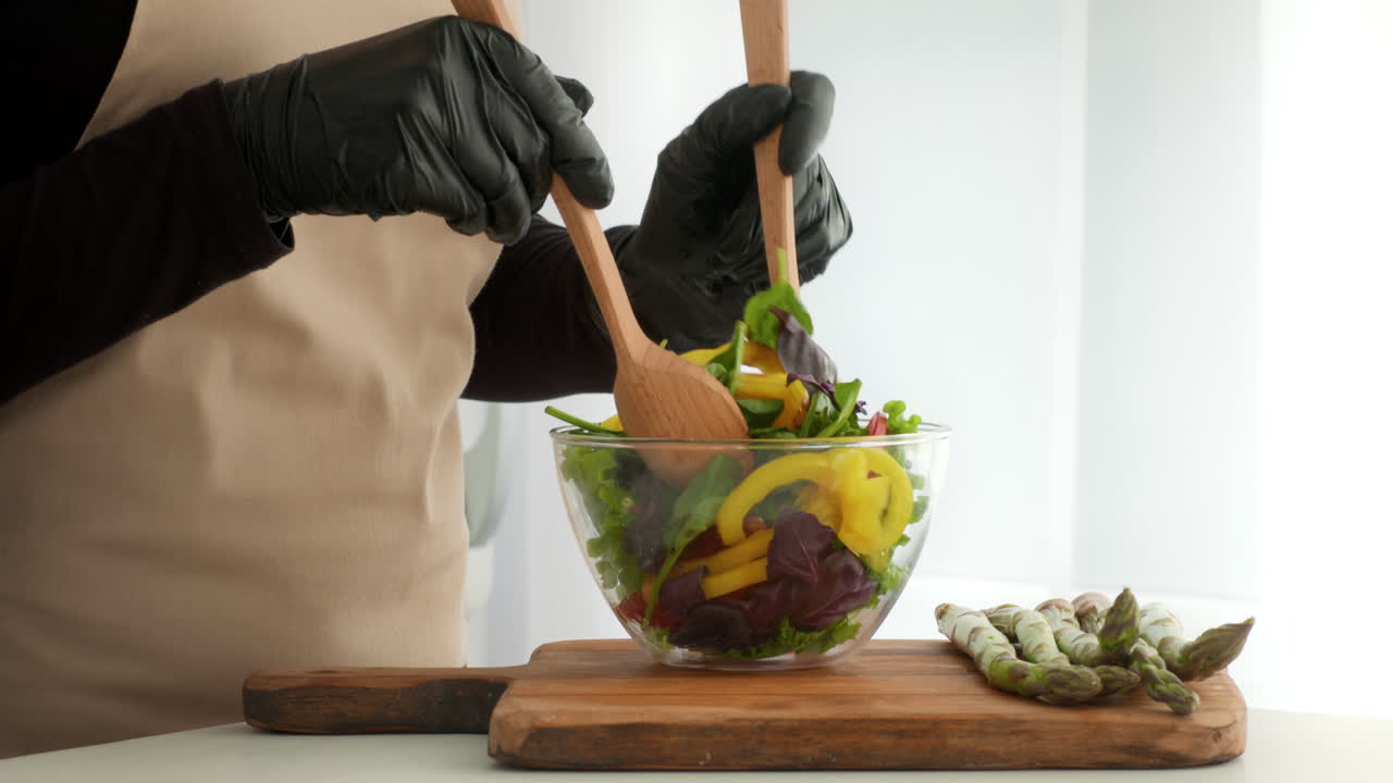Making a Delicious Vegetable Salad