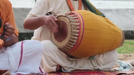 mridangam performance