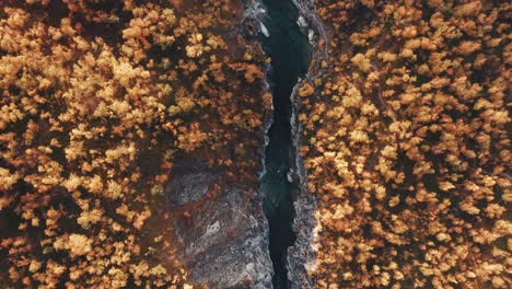 vista aérea del cañón silfar en noruega