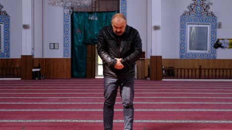 mosque muslim worship man