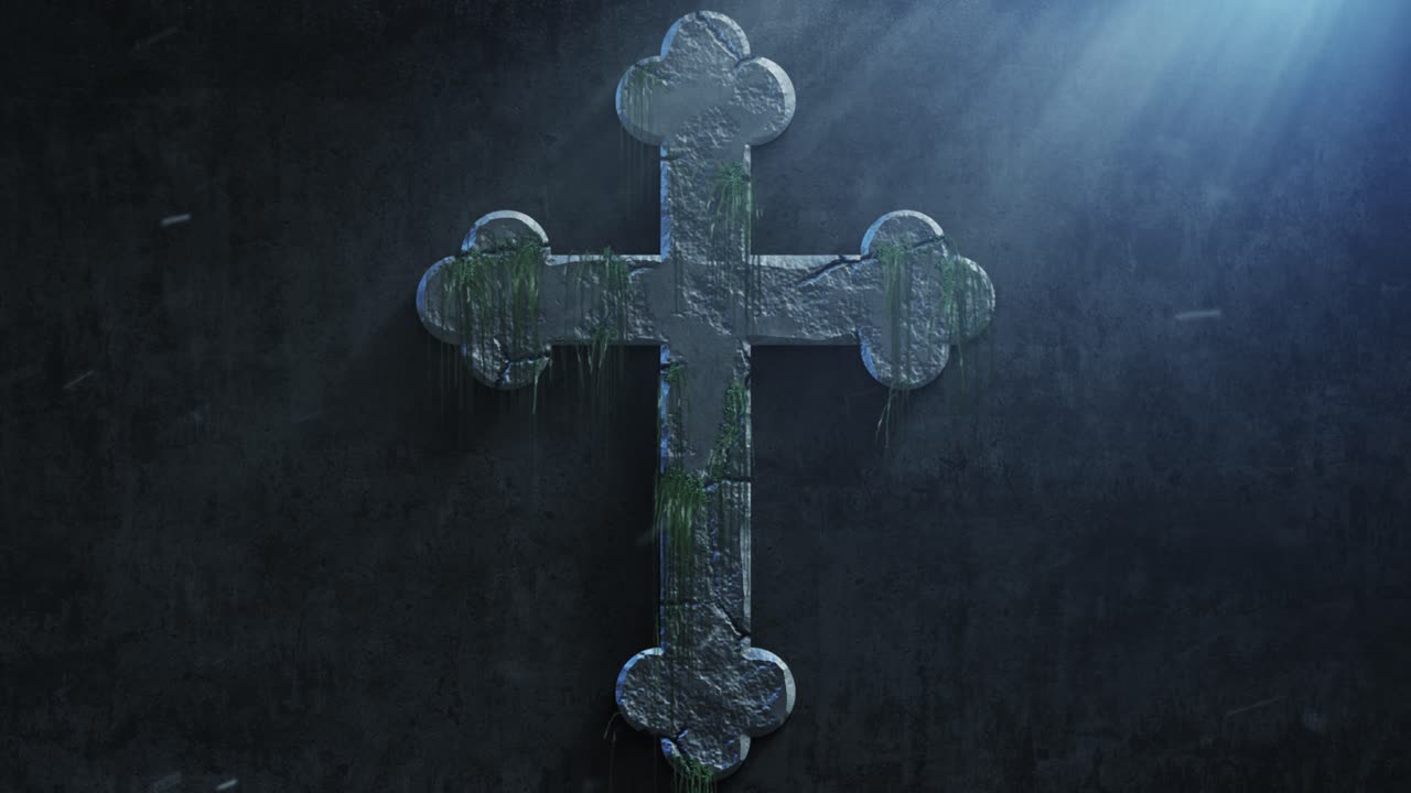 화려한 십자가 십자가 아이콘 기호의 고품질 극적인 동작 그래픽, 빠르게 침식되고 갈라지고 이끼와 잡초가 자라며 대기 광선과 먼지 티끌