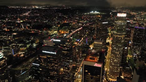 Marzo-De-2023---Antena-Nocturna-De-4k-Del-Centro-De-Los-Ángeles,-California,-Estados-Unidos