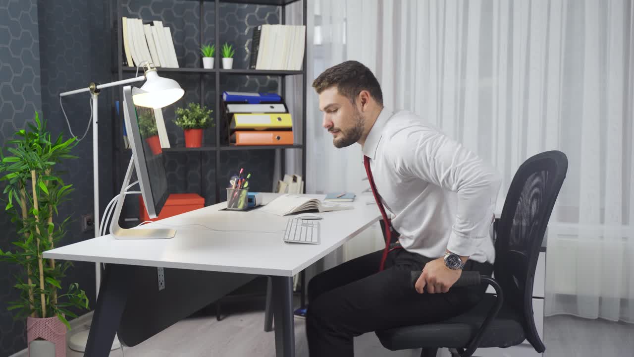 ejercicios que se pueden hacer en la oficina. ejercicios de estiramiento.