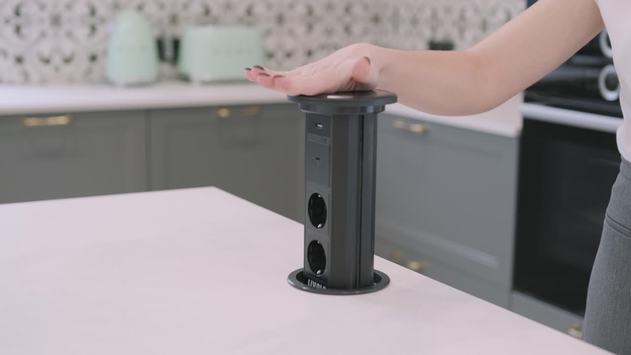 주방 위에 있는 소켓 섬, 근접