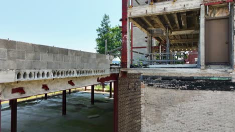 Angled-Pedestal-upward-to-show-behind-the-building