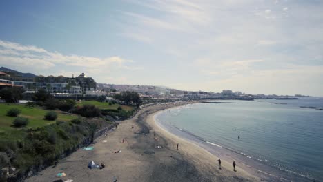 Blick-Auf-Den-Strand-Fanabe-In-Costa-Adeje-Auf-Teneriffa-Spanien