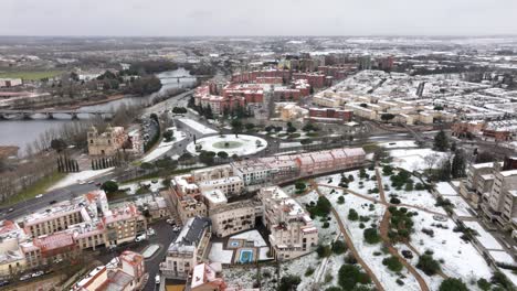 Vista-Aérea-De-La-Ciudad-De-Salamanca-Cubierta-De-Nieve