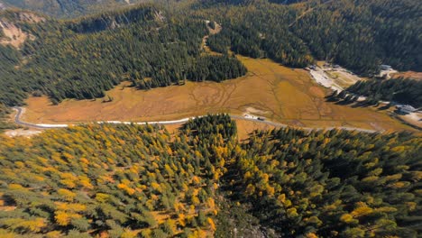 Imágenes-Filmadas-En-Las-Montañas-De-Los-Dolomitas-Italianos