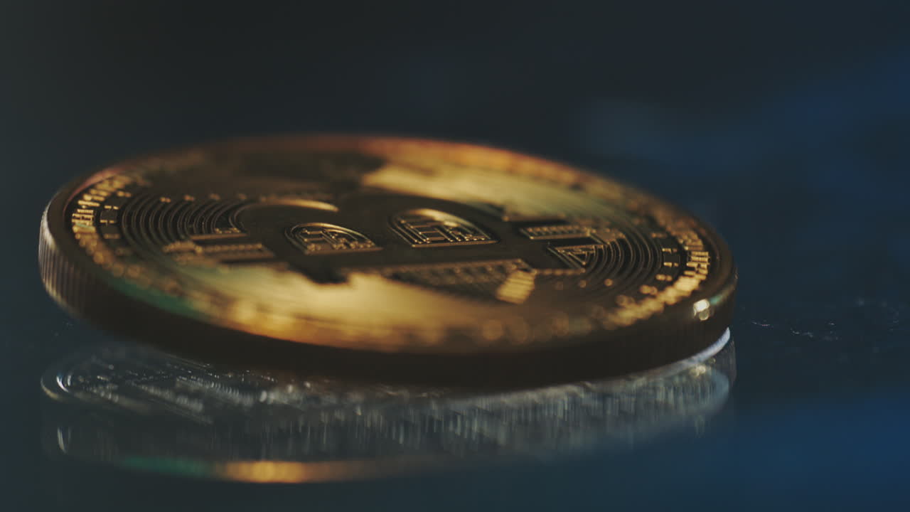 primer plano de la moneda de bitcoin