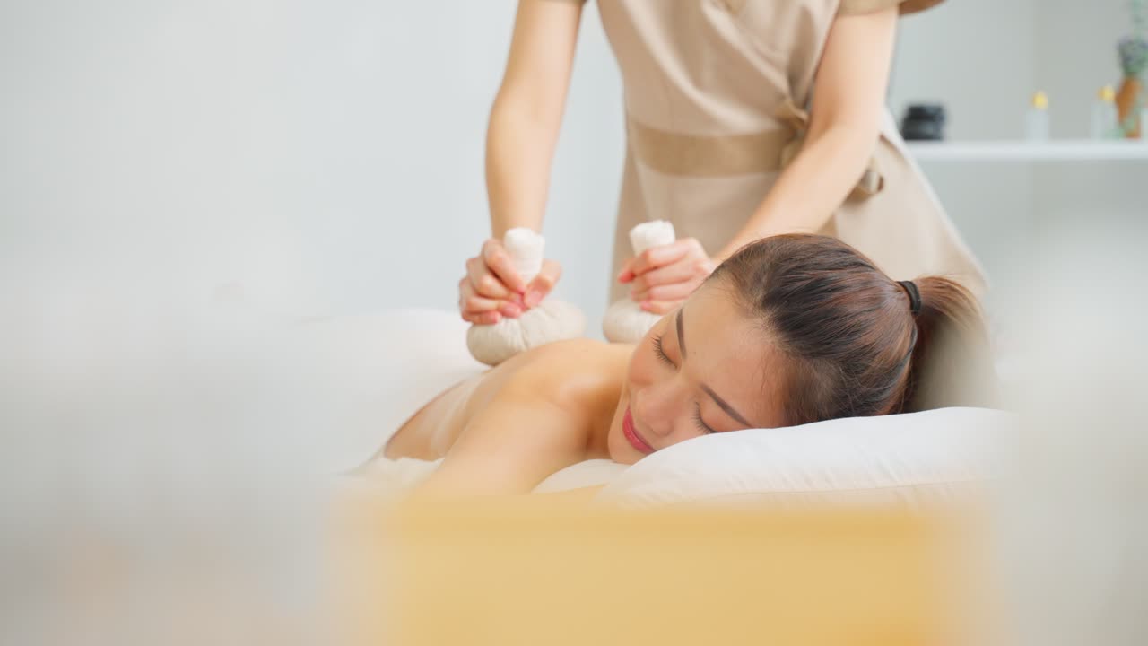 태국 허블볼 등 마사지