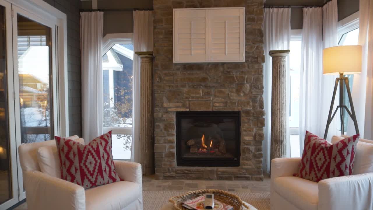 눈 속에서 오두막 발열 겨울