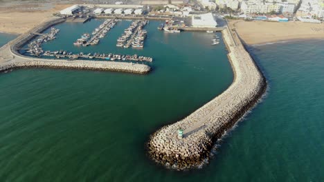 Fishing-dock-in-Algarve,-Portugal