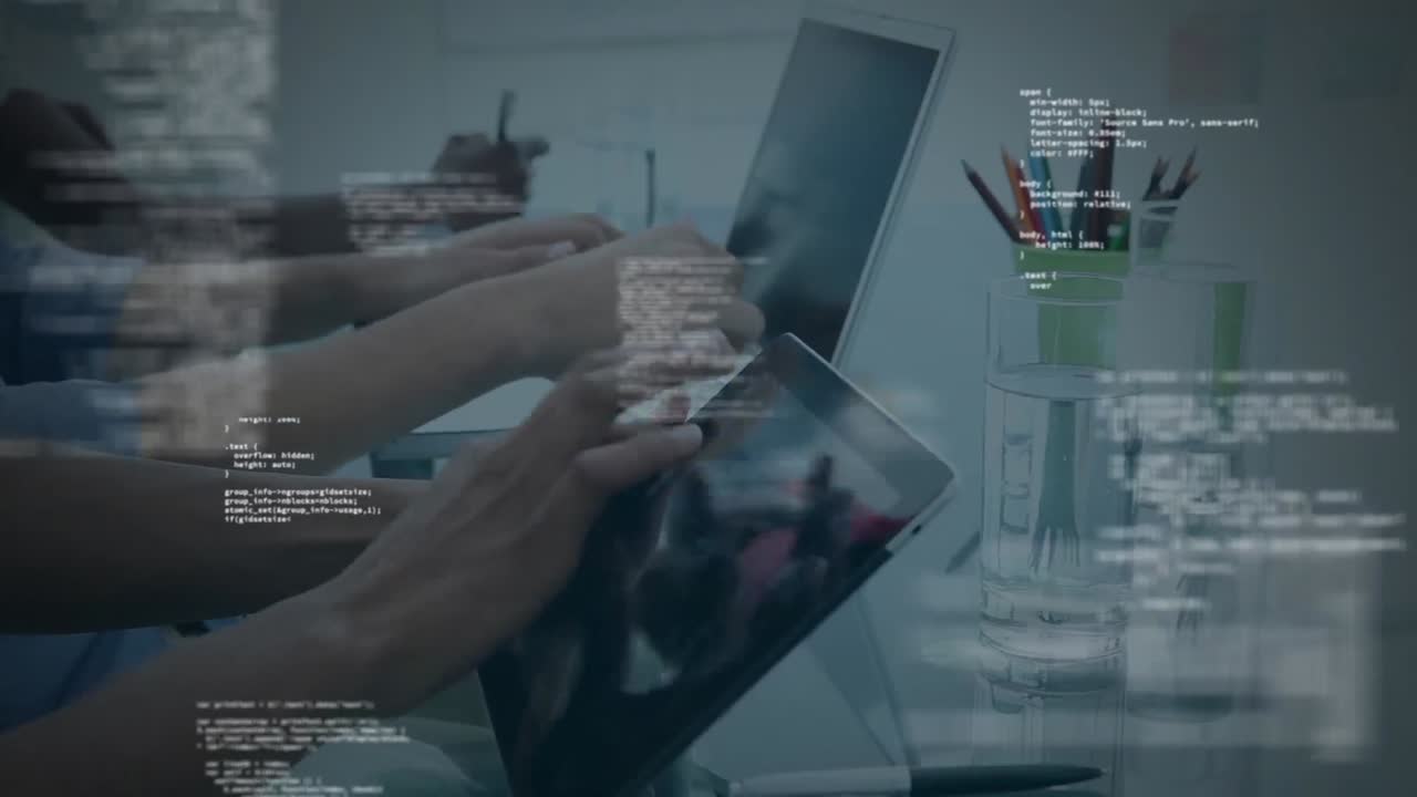 전자 장치를 사용하는 사람들을 대상으로 한 데이터 처리 애니메이션