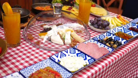 맛있는 터키 아침 식사 스프레이