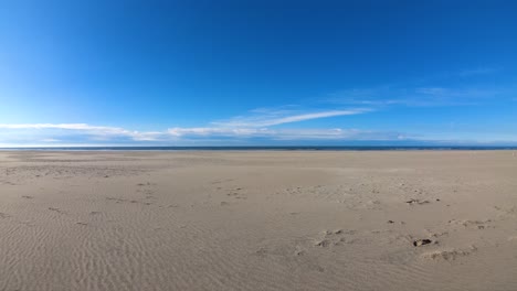 Imágenes-Cinematográficas-En-La-Playa.-Aéreo