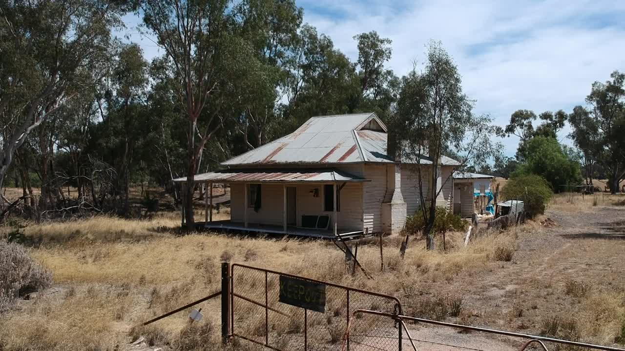 antigua casa abandonada en el interior de australia