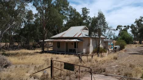 Antigua-Casa-Abandonada-En-El-Interior-De-Australia