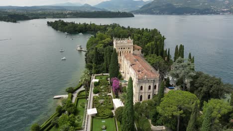 isola del garda villa on lake garda, italy