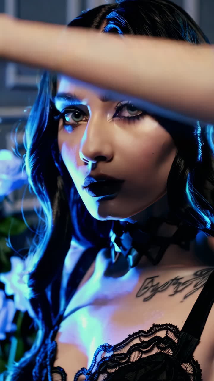 retrato de mujer de moda oscura