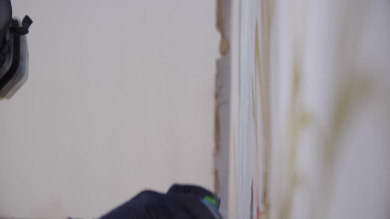Graffiti artist painting with aerosol spray 4k