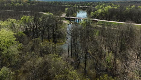 Área-De-Manejo-De-Vida-Silvestre-Del-Estado-De-Bell-Slough-En-Arkansas,-EE.UU.---Toma-Aérea-De-Un-Drone