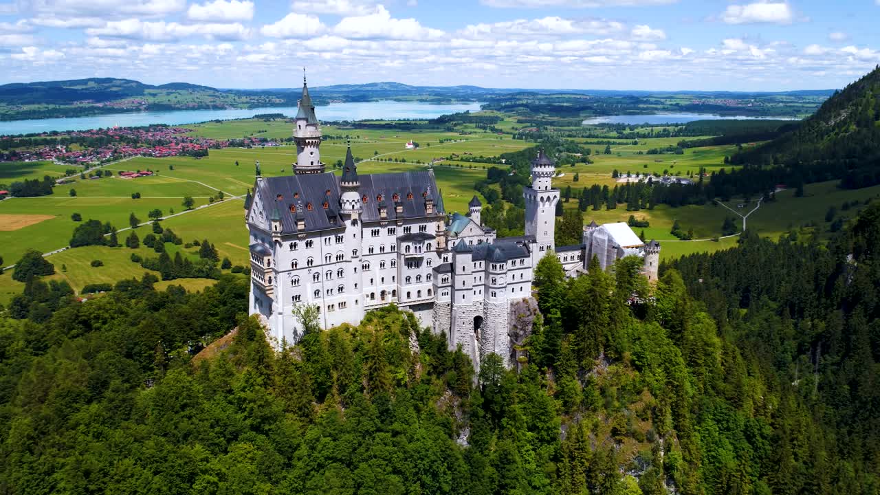 Castello di Neuschwanstein Alpi Bavaresi Germania